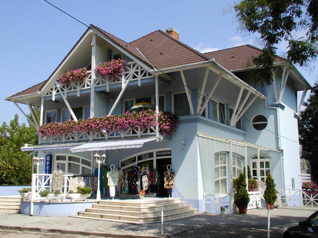 Lila Haz Daire Harkány Dış mekan fotoğraf