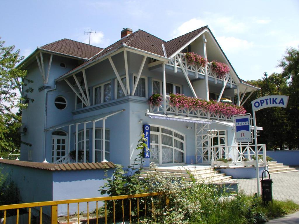 Lila Haz Daire Harkány Dış mekan fotoğraf